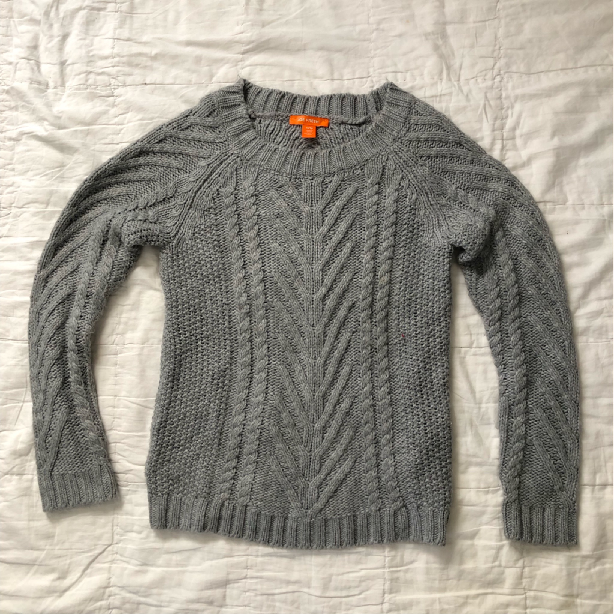 Grey Cableknit Pullover